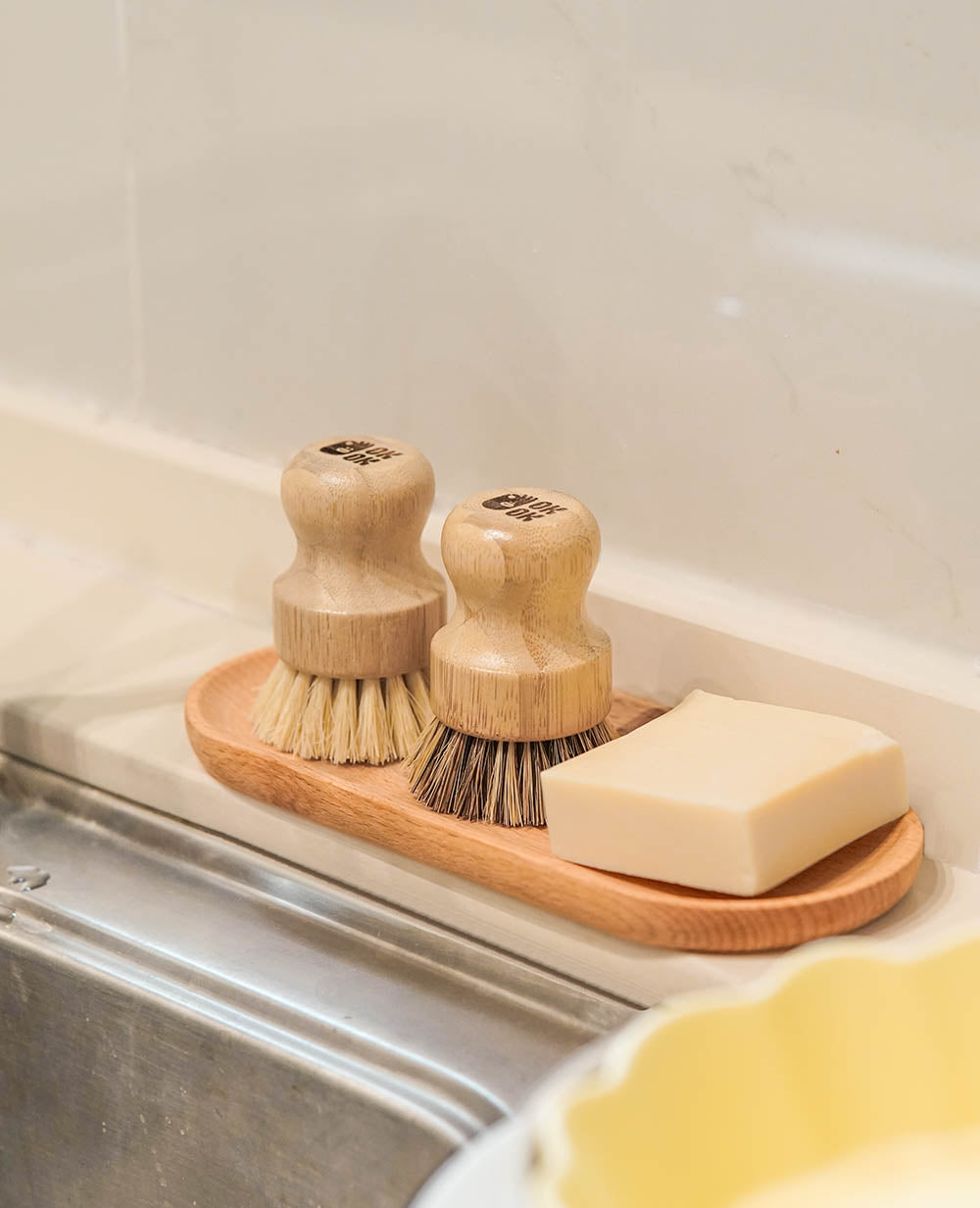 Palm Fibre Round Brush