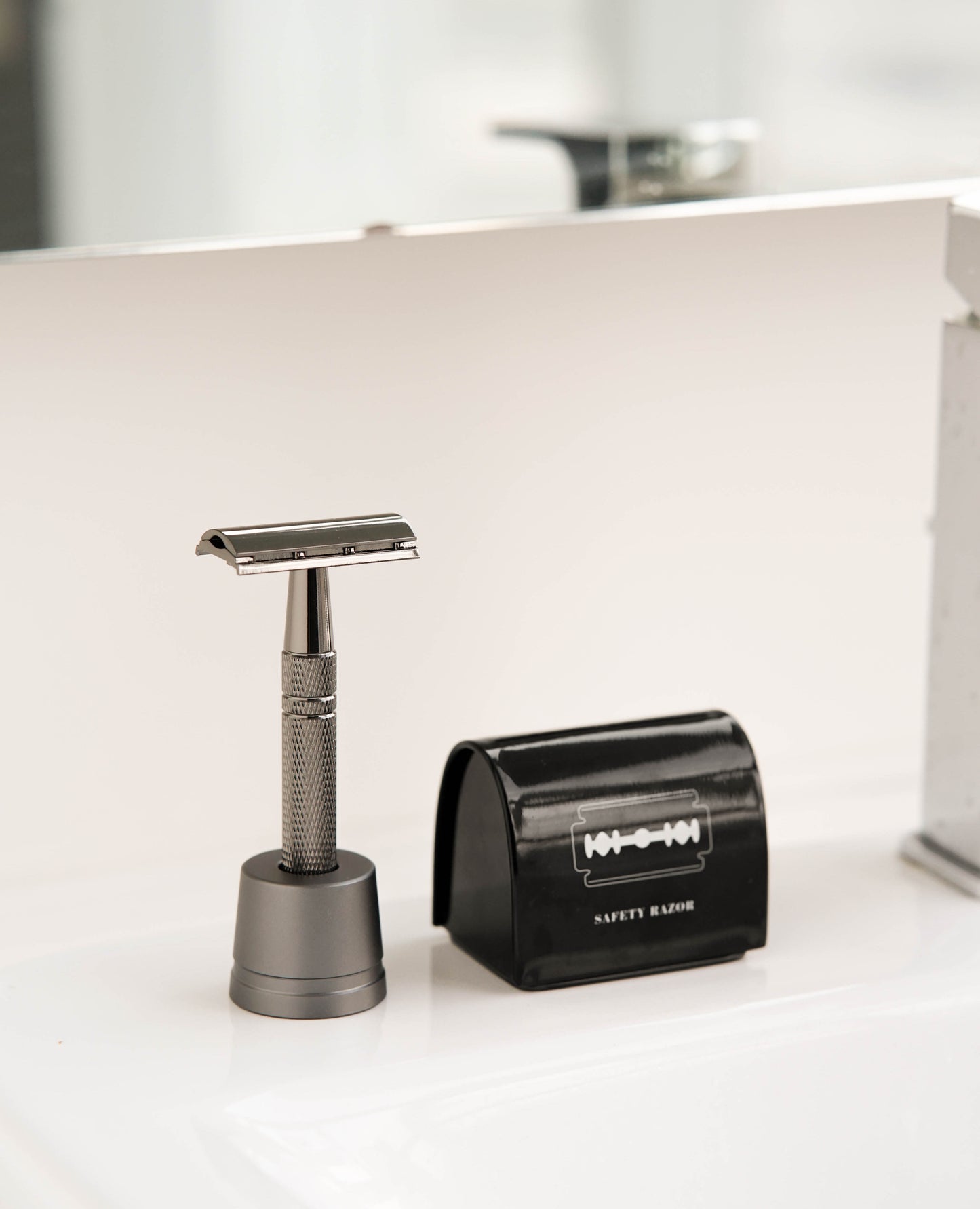 Double Edge Safety Razor + 5 Blades